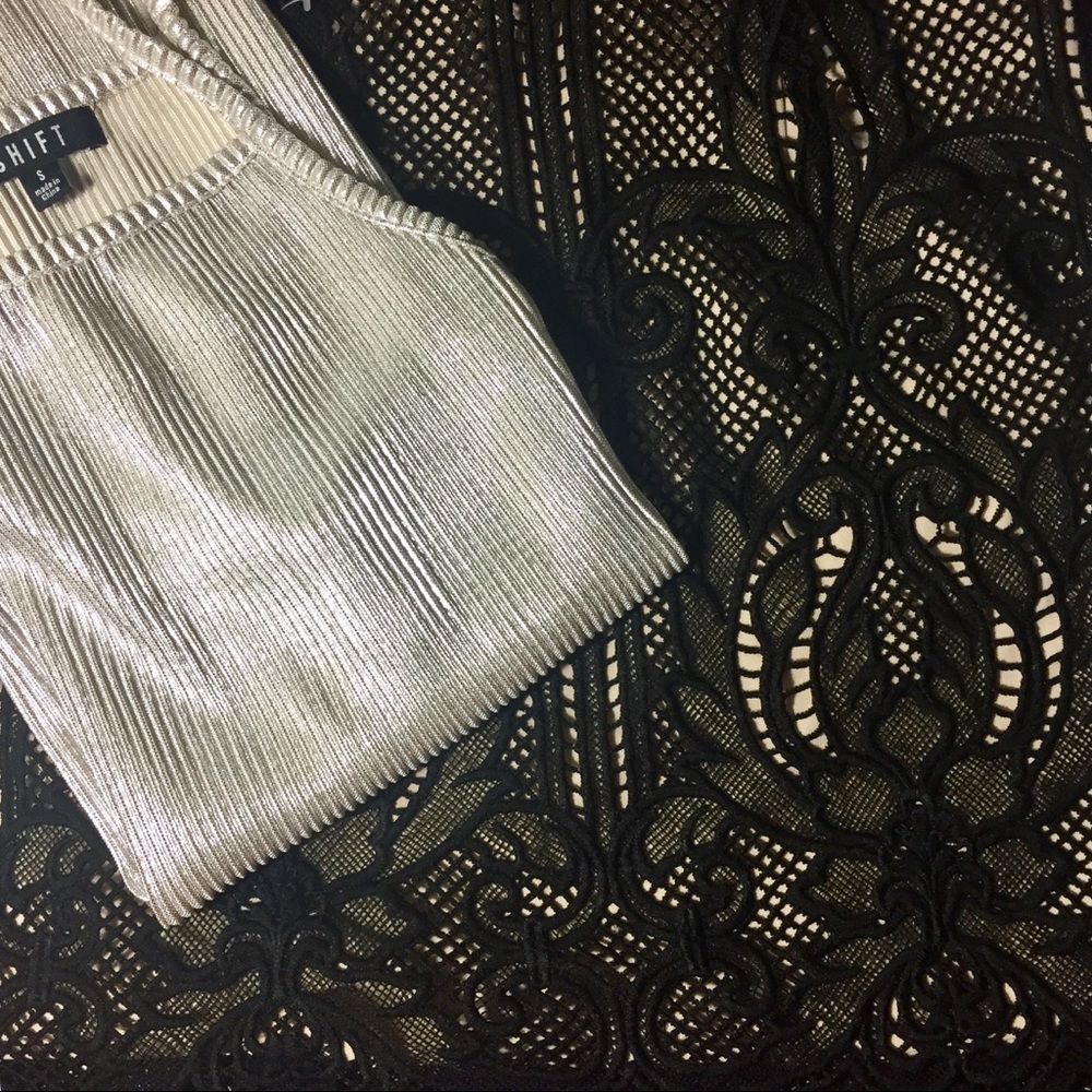 ♻️Mini Skirt W/ FREE Silver Cami